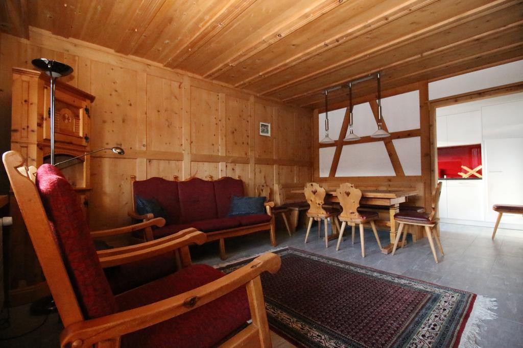 Tgesa Tieni * Sedrun